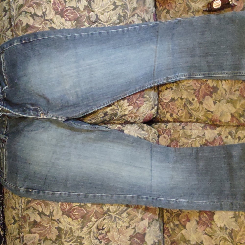 women's old navy Jeans stretch fit size 8